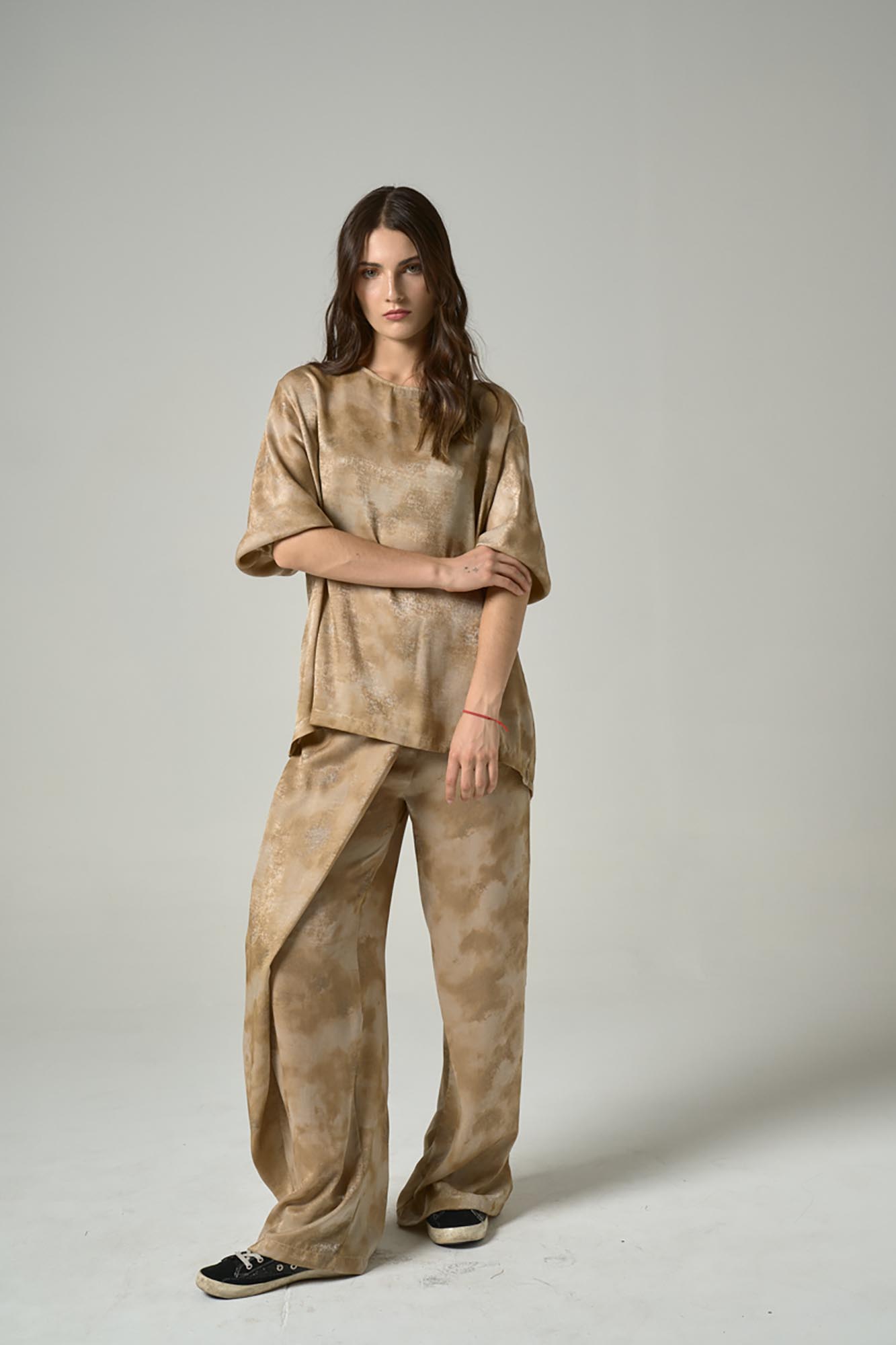 PANTALÓN MUSGO DORADO